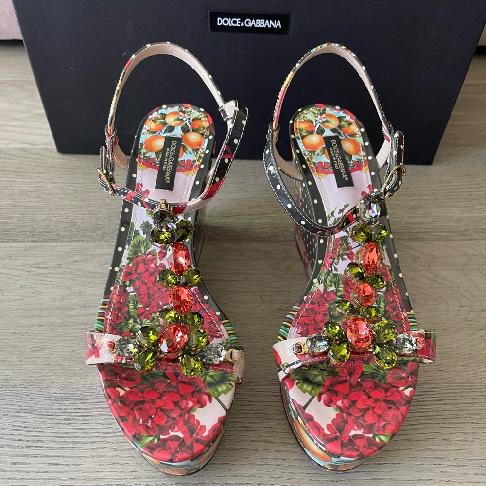 Dolce and Gabbana Sicily Italian Art Print Platform Wedge Sandals - Picture 2 of 7